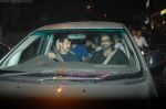 Aamir Khan snapped in Bandra, Mumbai on 1st July 2011 (1).JPG